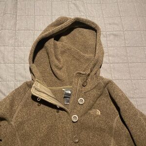 North face pullover